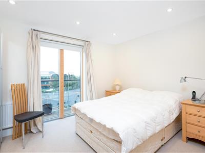 DOUBLE BEDROOM